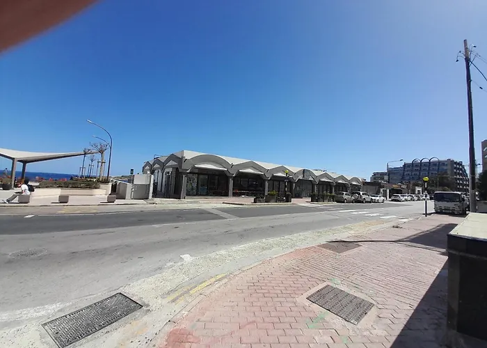 Qawra Interlace St Pauls Bay * San Pawl il-Baħar